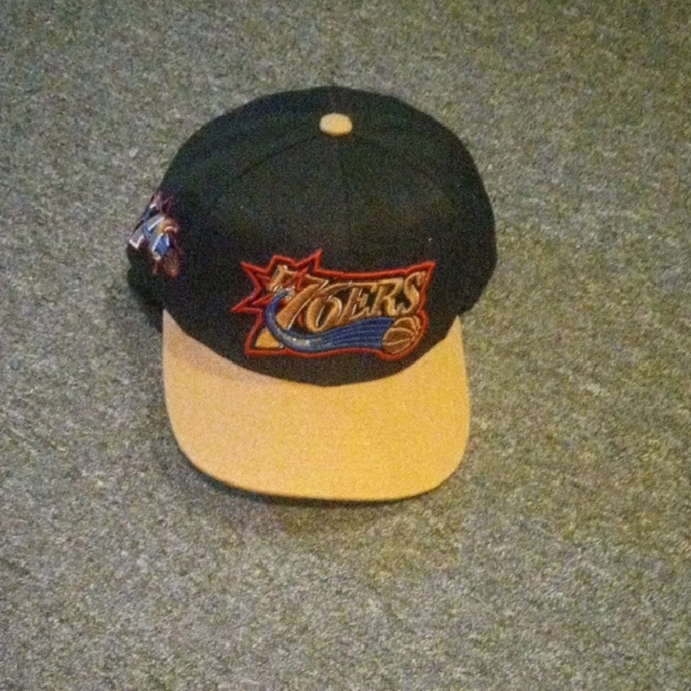Mitchell & Ness Black Cap with Tan Brim